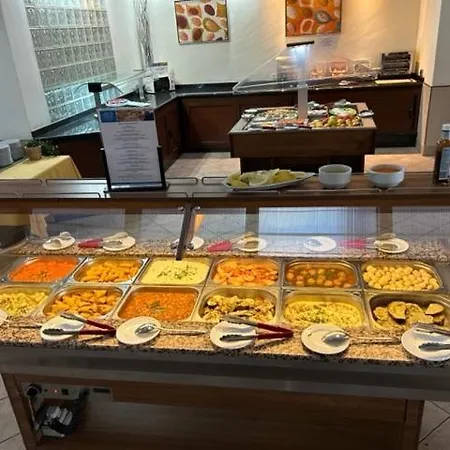 迪亚马酒店 3* 阿雷西费