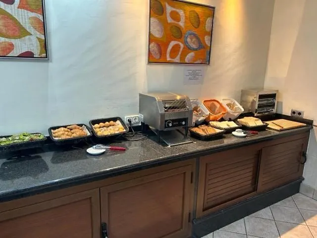 Checkin Diamar 3* アレシフェ