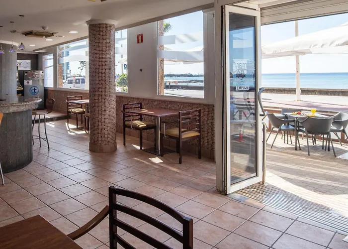 ホテル Checkin Diamar 3*