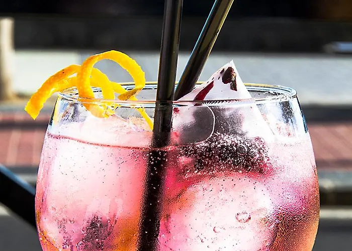 ホテル Checkin Diamar