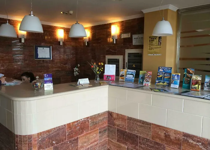 ホテル Checkin Diamar アレシフェ